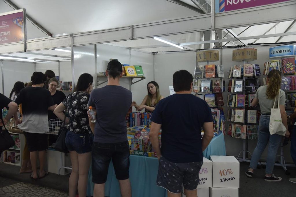 40ª Feira Regional do Livro de Novo Hamburgo acontece entre 25 e 30 de novembro e credenciamentos vão até hoje. Foto: Arquivo/PMNH