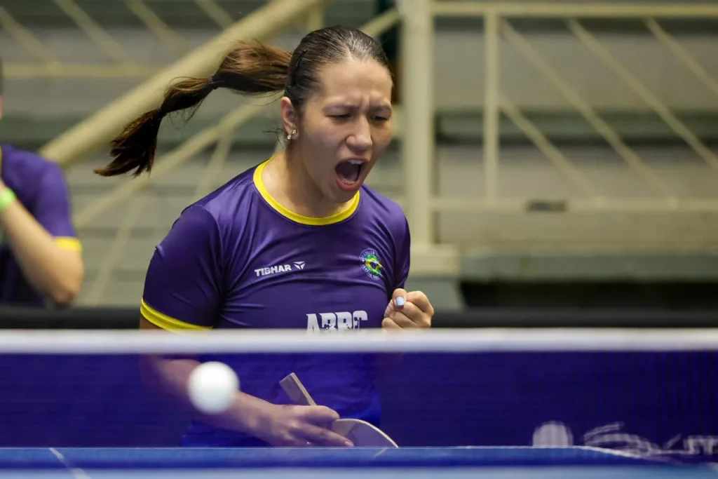Conquista histórica no tênis de mesa: atleta de Ivoti vibra após garantir o título mundial em competição internacional. Foto: Abelardo Mendes Jr