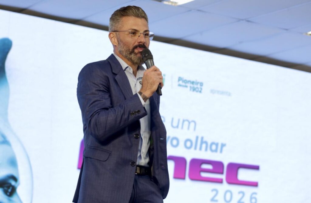 Prefeito de NH, Gustavo Finck, esteve presente na abertura da FIMEC. Foto: Ramon Belmonte / PMNH