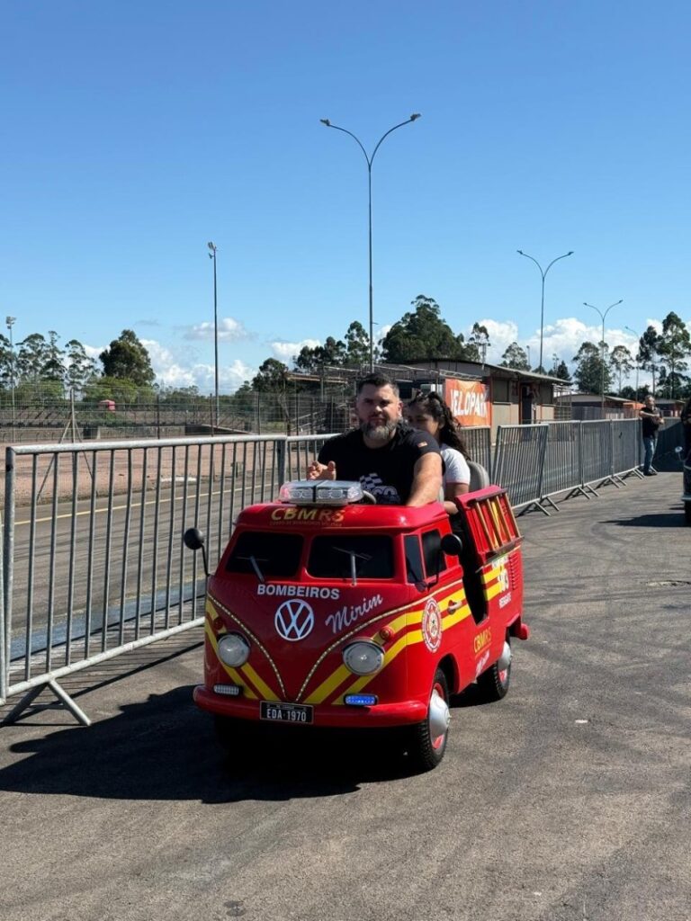 Rua do Brincar terá atividades gratuitas para crianças e famílias em Morro Reuter Carrinhos miniatura, diversão e solidariedade marcam mais uma edição da Rua do Brincar em Morro Reuter. Foto: Divulgação/Reprodução Prefeitura de Morro Reuter