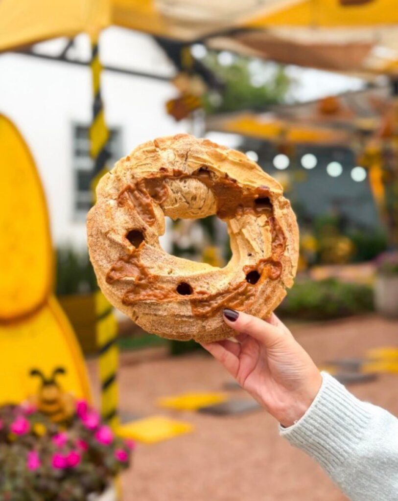 Últimos dias da Feira do Mel, Rosca e Nata movimentam o fim de semana em Ivoti Feira do Mel, Rosca e Nata chega ao último fim de semana com música típica, gastronomia e atrações para toda a família. Foto: Divulgação/Reprodução Prefeitura de Ivoti