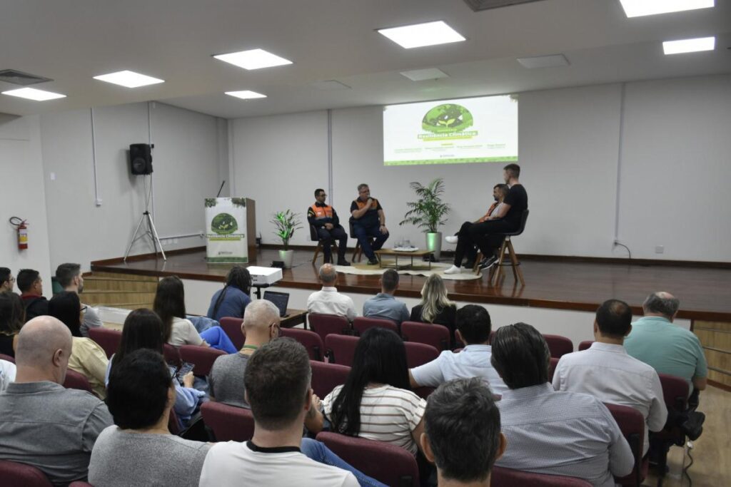 Novo Hamburgo vai receber um seminário sobre resiliência climática promovido pela Defesa Civil Seminário contará com debates sobre prevenção e monitoramento de áreas de risco, fortalecendo a resiliência climática no município. Foto: Débora Ertel/PMNH/Arquivo