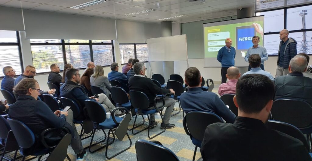 Mercado imobiliário de Novo Hamburgo registra alta nos lançamentos de empreendimentos em 2025 Pesquisa do mercado imobiliário foi apresentada na ACI e reuniu representantes do setor da construção em Novo Hamburgo. Foto: Divulgação