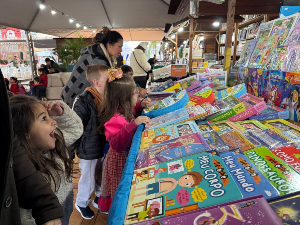Feira do Livro de Estância Velha prorroga inscrições para patrocinadores Visitantes poderão aproveitar a programação da Feira do Livro, que reunirá escritores, livreiros, artistas e atrações para toda a comunidade. Foto: Divulgação/Decom-EV