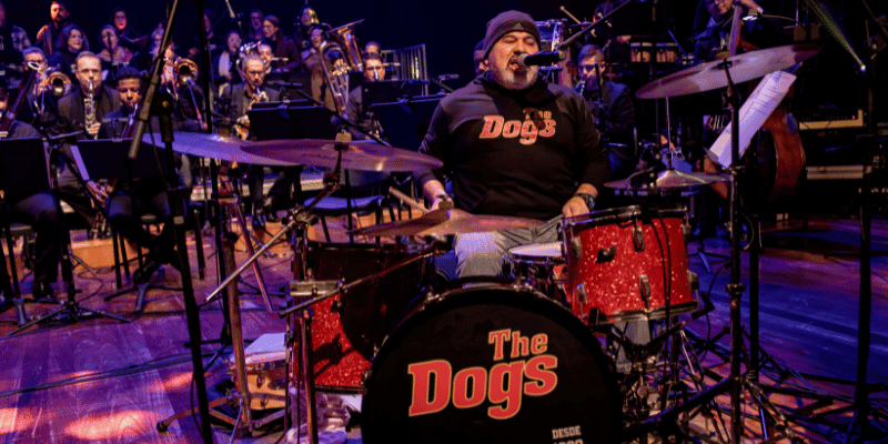 Rock In Concert reúne Orquestra de Sopros, The Dogs e Frank Jorge no Teatro Feevale A apresentação do Rock In Concert traz novos arranjos para clássicos de bandas como Beatles, Queen, Led Zeppelin e AC/DC. Foto: Divulgação/Universidade Feevale