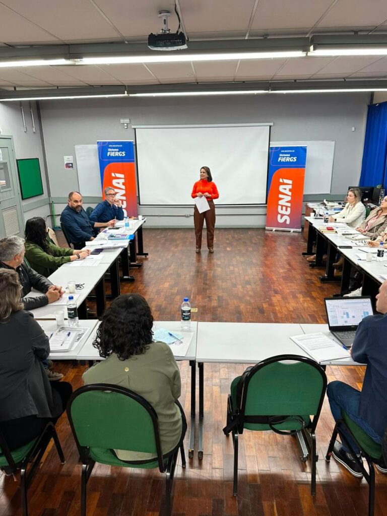 Participantes discutiram propostas para ampliar o acesso, a permanência e a conclusão dos estudantes na Educação Profissional. Foto: Débora Ehlert Becker