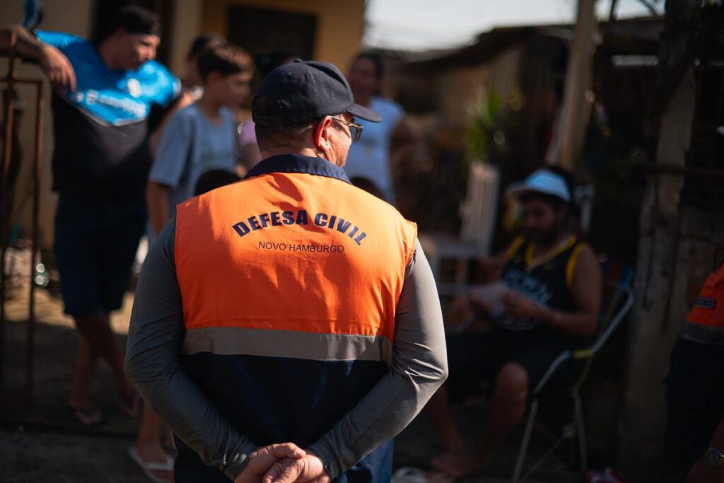Rio dos Sinos baixa para 6,57 metros e Novo Hamburgo não está mais em alerta Defesa Civil manteve o monitoramento do Rio dos Sinos e realizou vistorias nas áreas mais suscetíveis a alagamentos. Foto: Thiago Dorscheid/PMNH