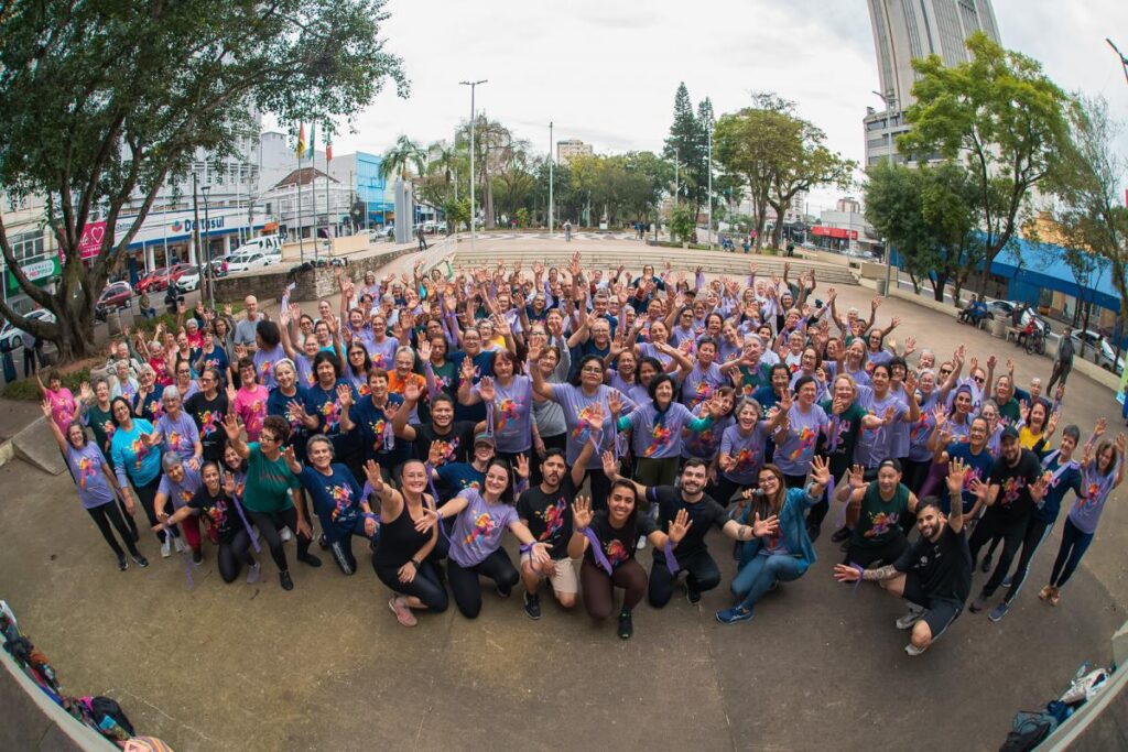 Programa Melhor Idade retoma atividades com aulão e integração em Novo Hamburgo Programa Melhor Idade reuniu participantes em uma manhã de integração, atividade física e convivência na Praça do Imigrante. Foto: Thiago Dorscheid/PMNH