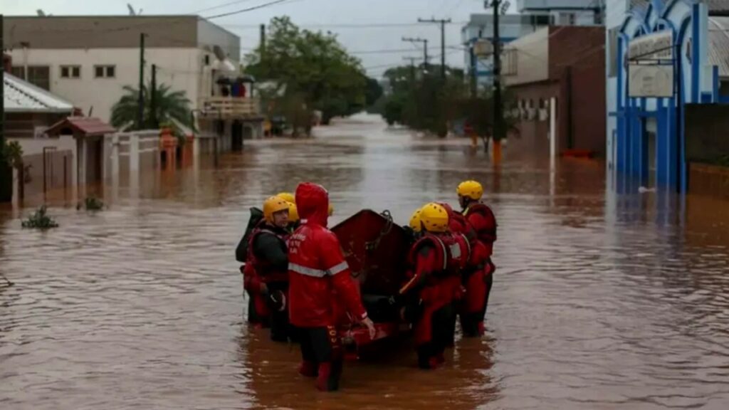 Chuva excessiva acende alerta para cheia do Rio dos Sinos nos próximos dias Chuva intensa aumenta risco de cheias no Rio Grande do Sul