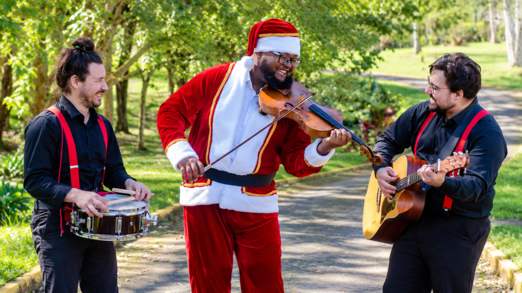 Trupe de Natal da Presto abre agenda para apresentações em dezembro Trupe de Natal da Presto Produções Artísticas