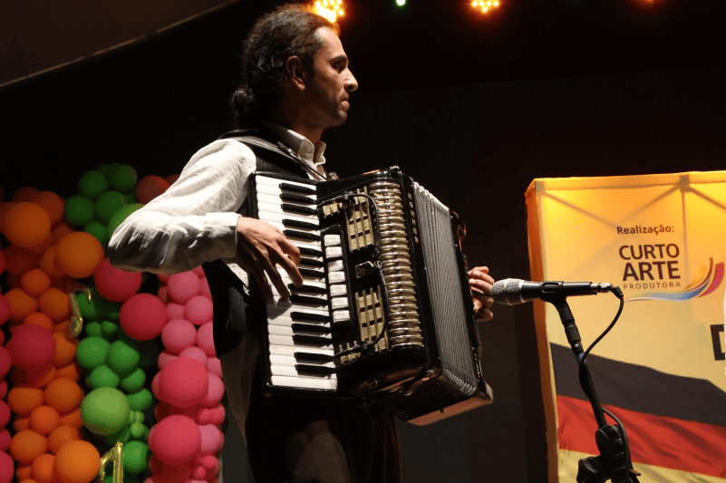 Banda alemã Die Bagage se apresenta em Dois Irmãos nesta quinta-feira 2 Imagem do ChatGPT 26 de out. de 2026 11 46 37