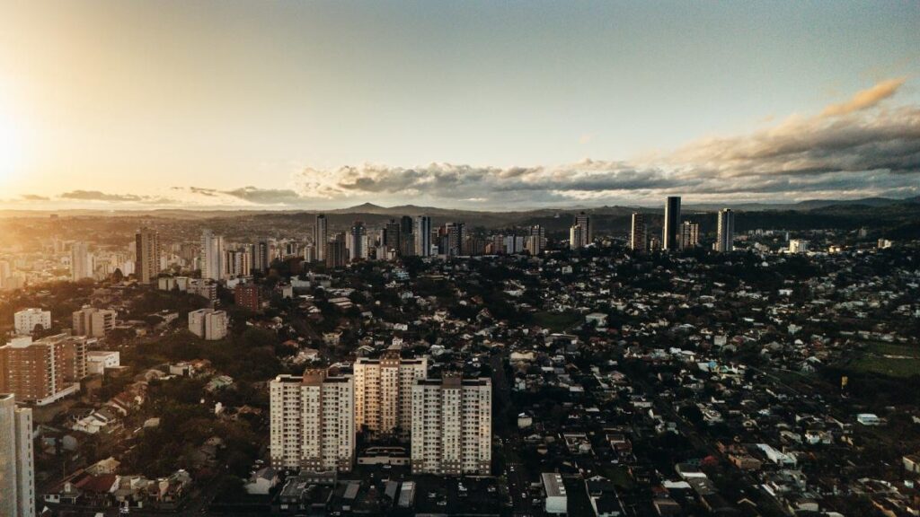 Vista panorâmica de Novo Hamburgo ao pôr do sol