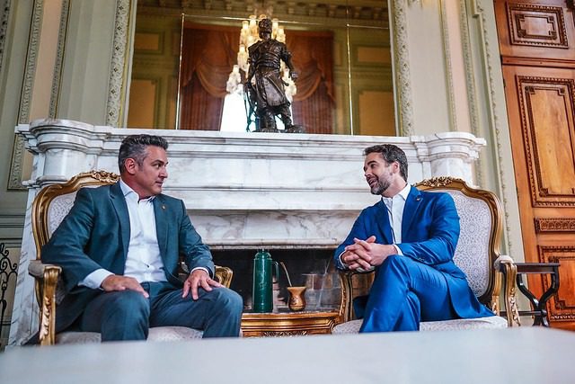 Leite e Zucco iniciam transição de governo e apresentam calendário de trabalho 1 transicao governo interna